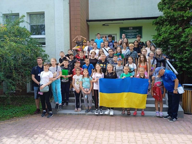 У подорож до польського Лодзинського воєводства вирушили група 50 дітей з Вінниччини 