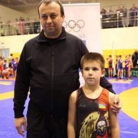 фото Начальника ОВА Сергія Борзова з учасником турніру