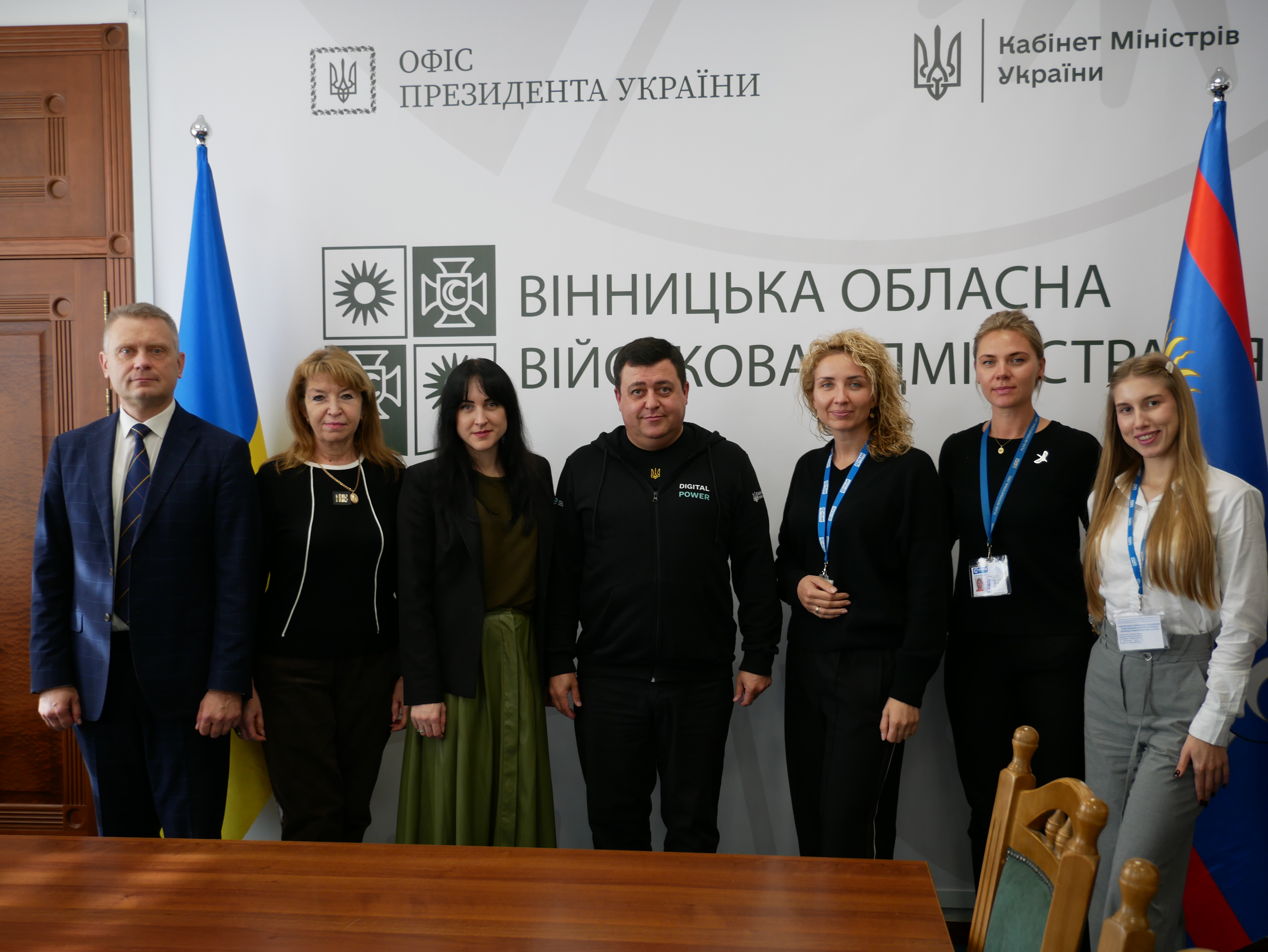 заступники начальниці ОВА Андрій Кавунець та Ірина Коцюбівська та учасники заходу