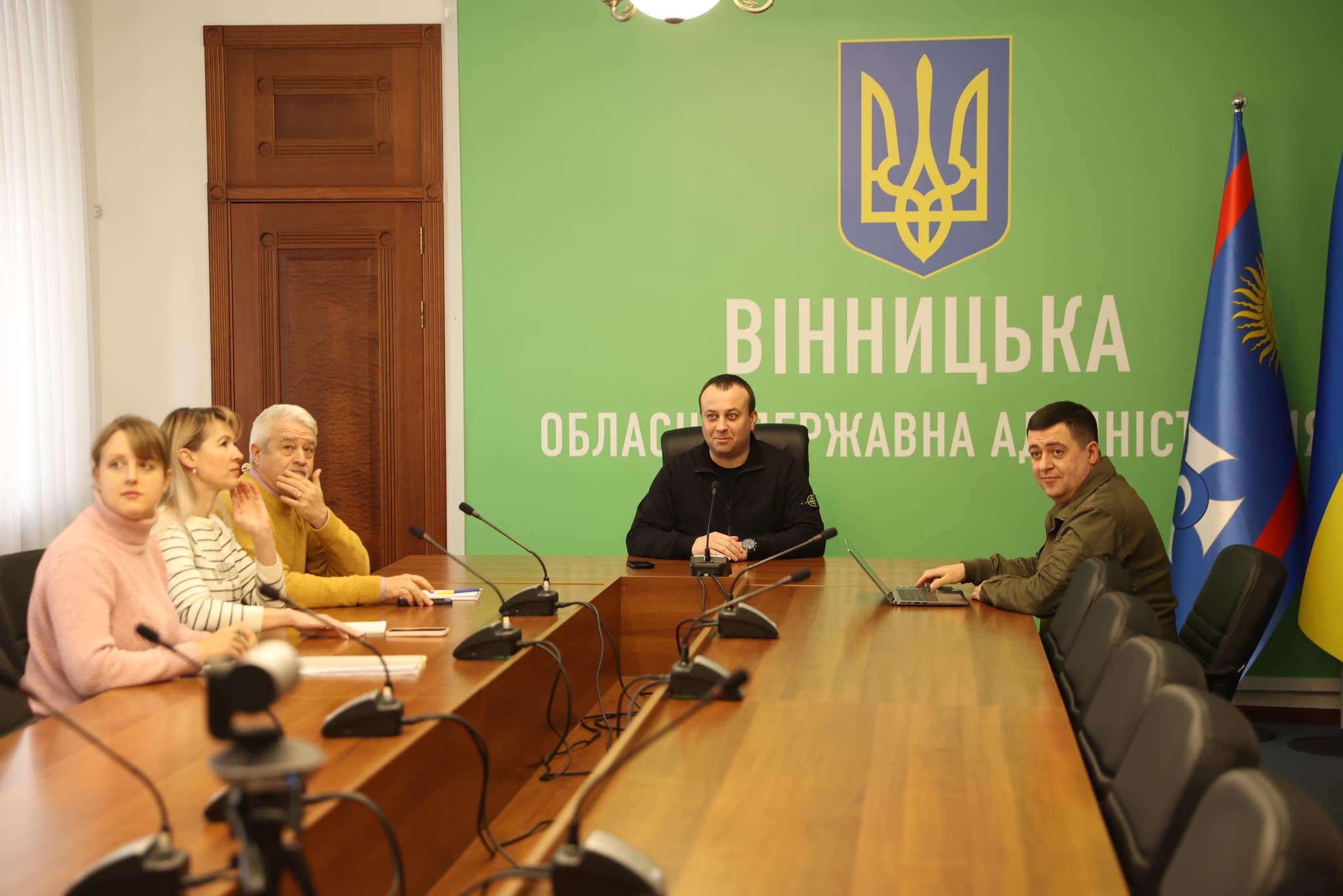 Начальник ОВА Сергій Борзов та учасники засідання
