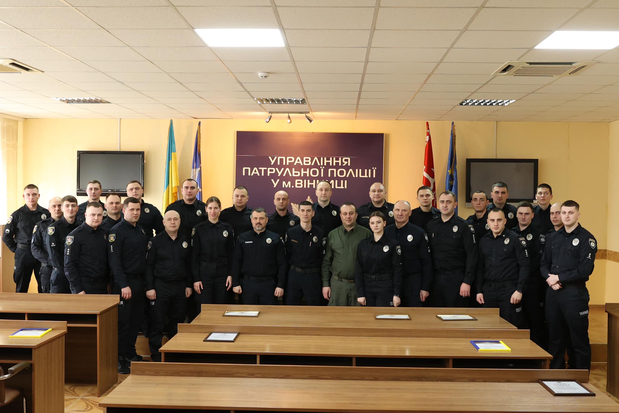 Начальник ОВА Сергій Борзов привітав підрозділ Патрульної поліції Вінниччини з річницею 