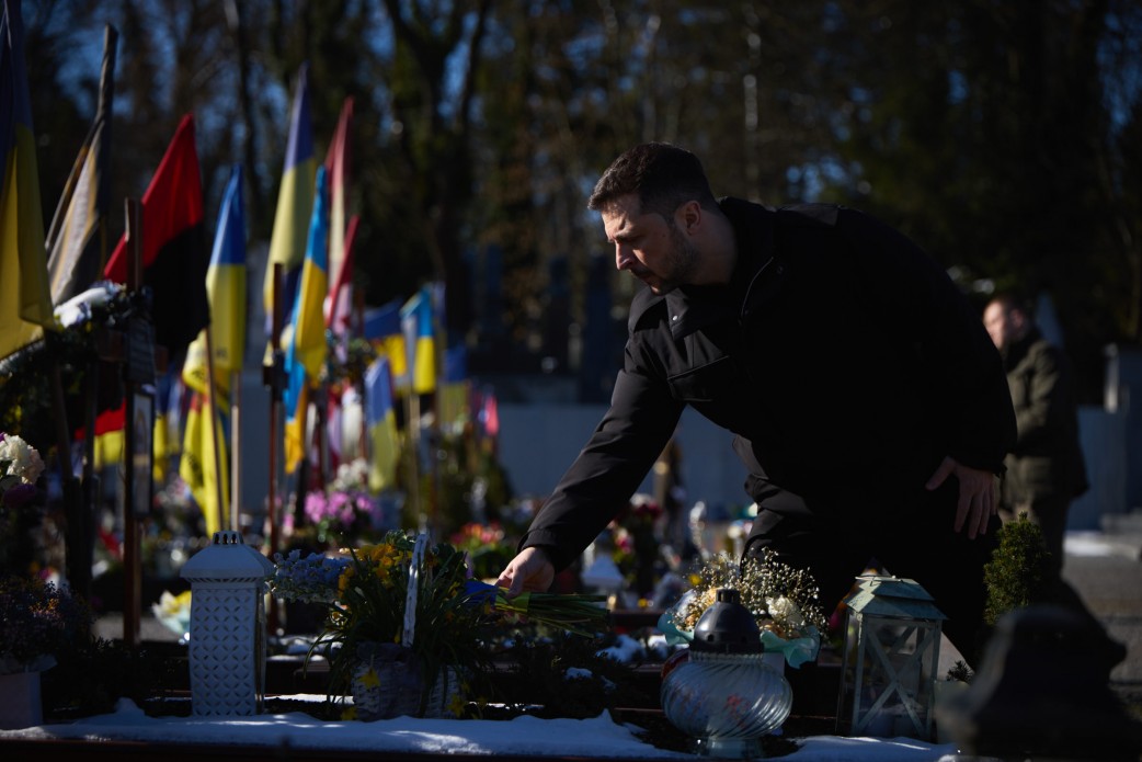 У Львові Президент ушанував пам’ять полеглих захисників і захисниць України