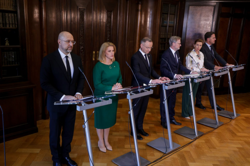 Денис Шмигаль у Празі провів широку робочу зустріч із лідерами Чехії, Польщі, Латвії, Данії, Нідерландів та представником США