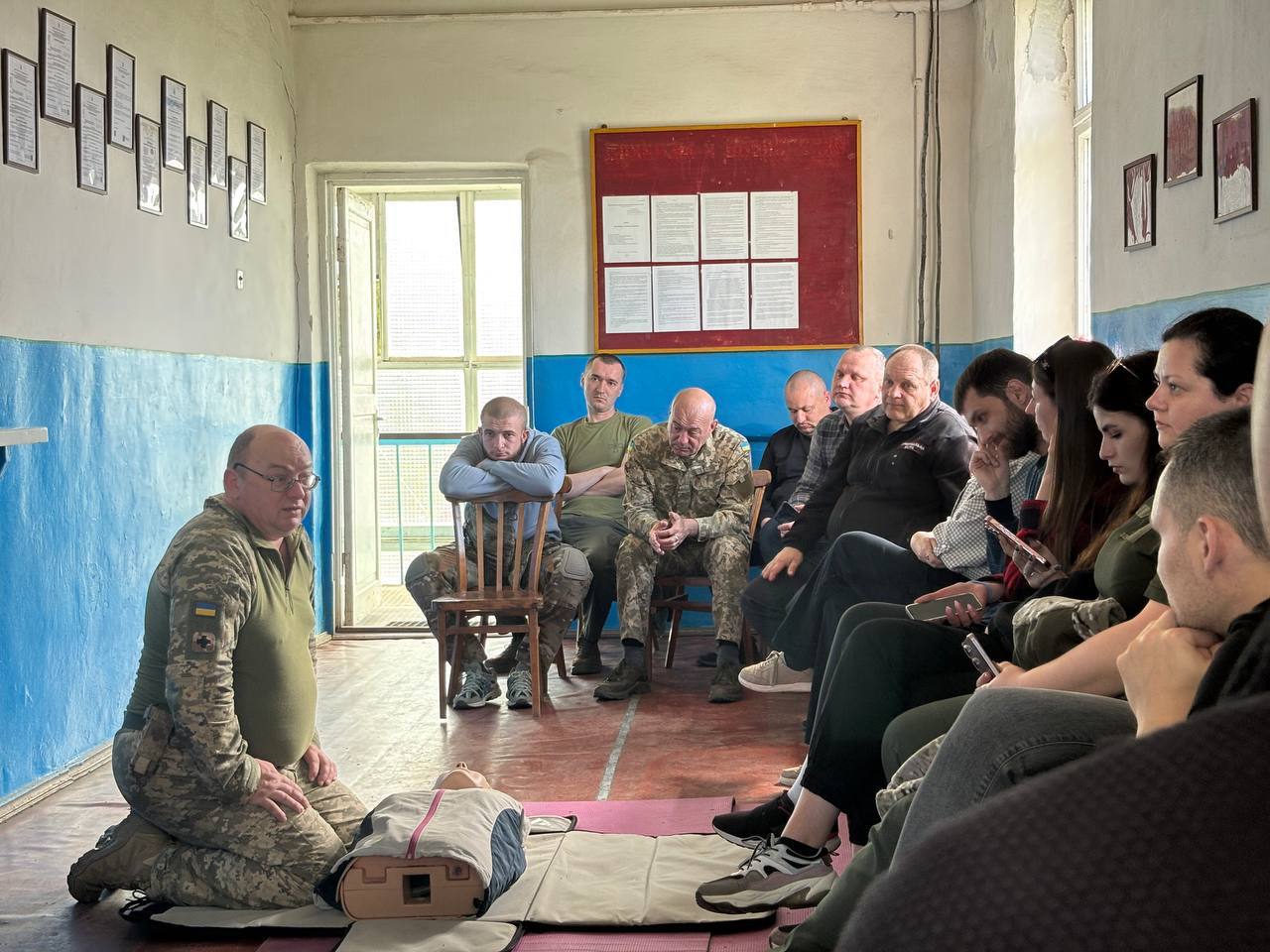 В обласному Центрі підготовки громадян до національного спротиву продовжуються навчання вінничан навичкам виживання