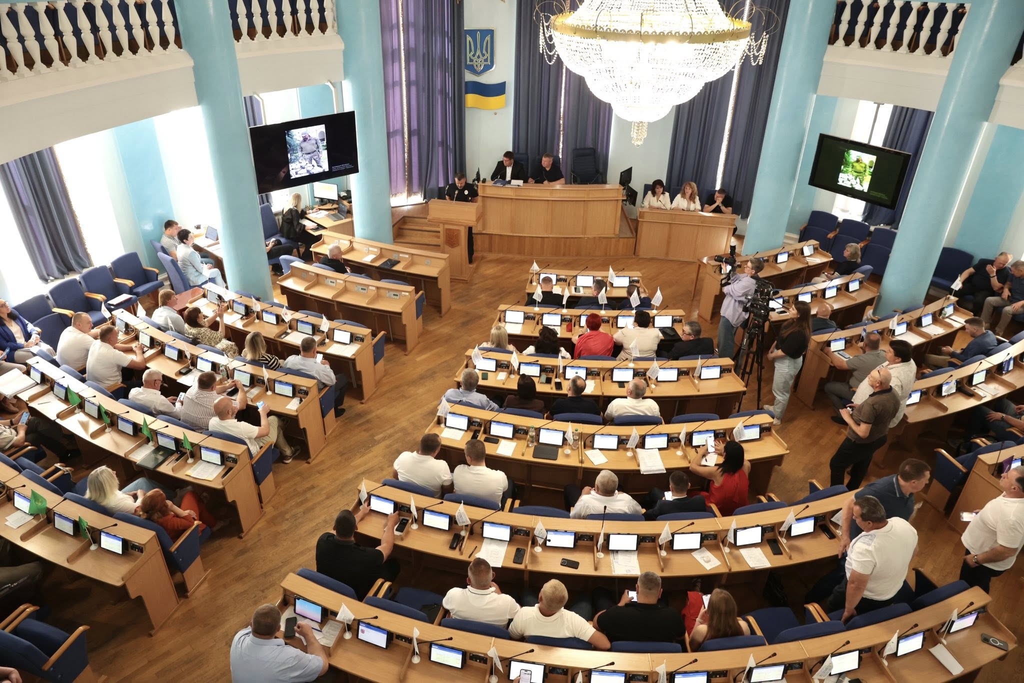 На Вінниччині відбулося засідання чергової 68-ї сесії та позачергової 69 сесії обласної Ради 8 скликання