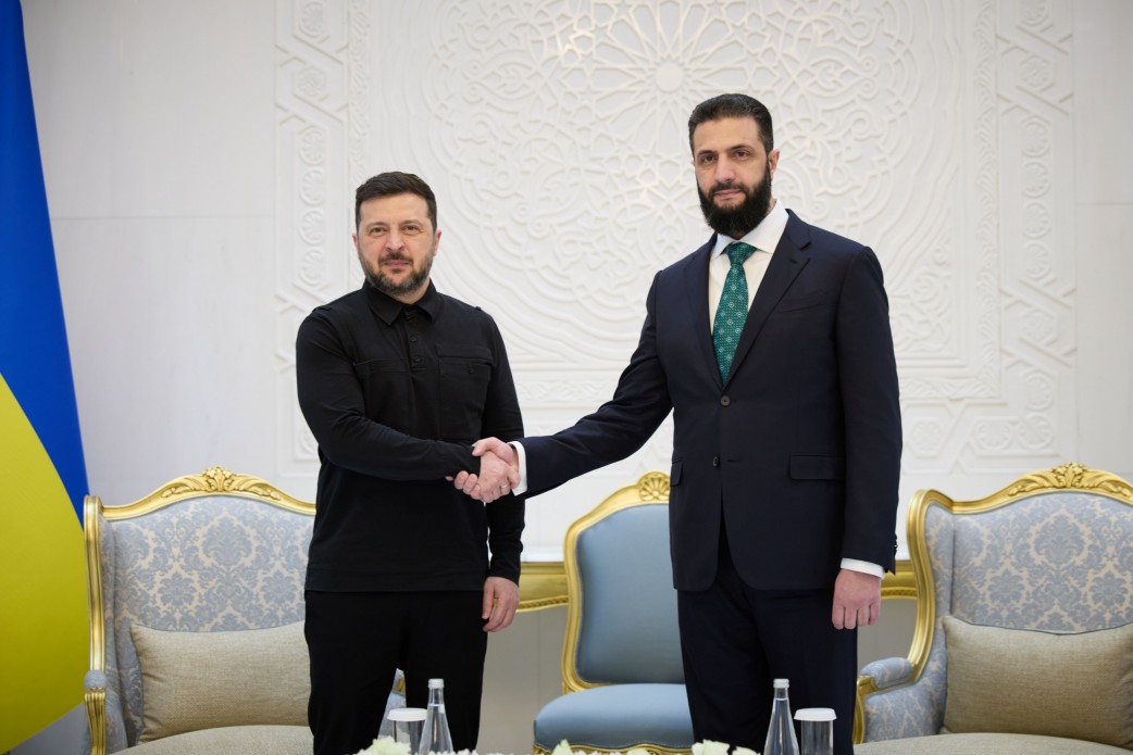 Президент України Володимир Зеленський під час зустрічі з Президентом країни Ахмедом аш-Шараа в Дамаску