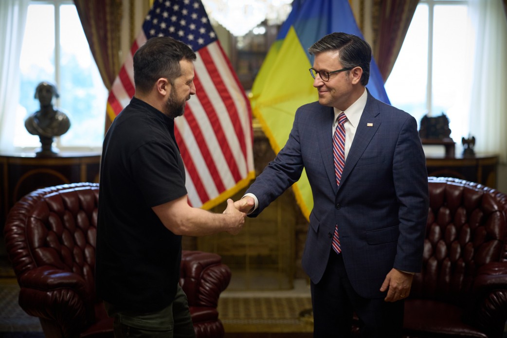 Володимир Зеленський обговорив зі спікером Палати представників Конгресу США зміцнення українсько-американської співпраці