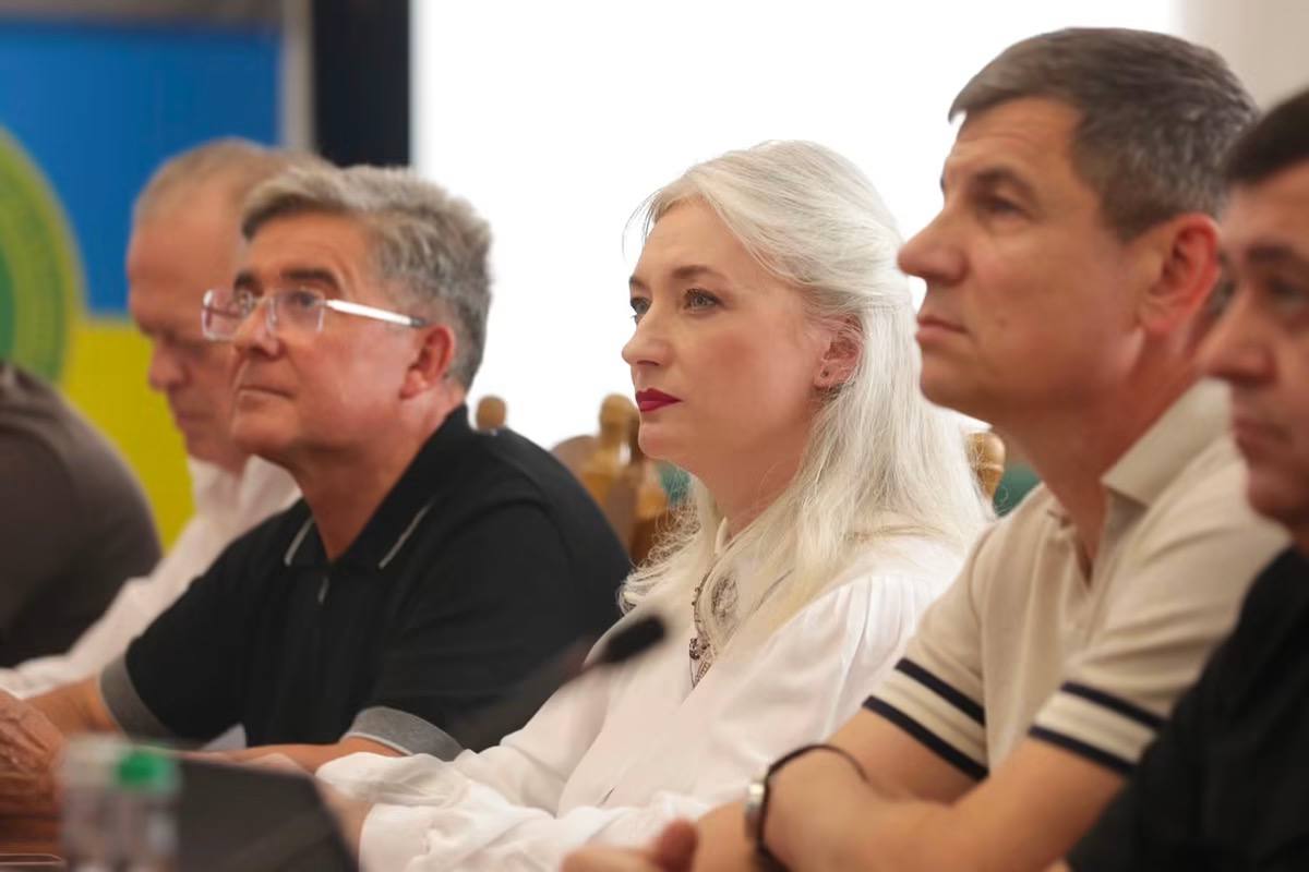 начальниця ОВА Наталя Заболотна та учасники заходу
