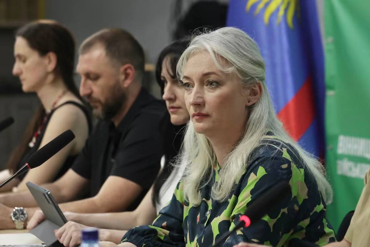 начальниця ОВА Наталя Заболотна та учасники заходу