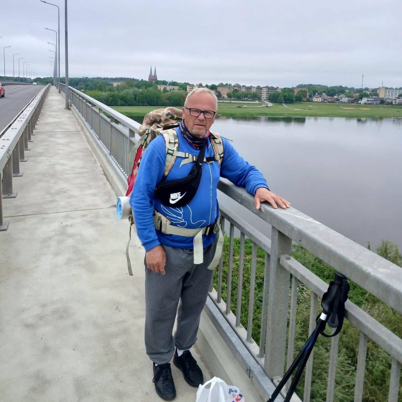 волонтер 
