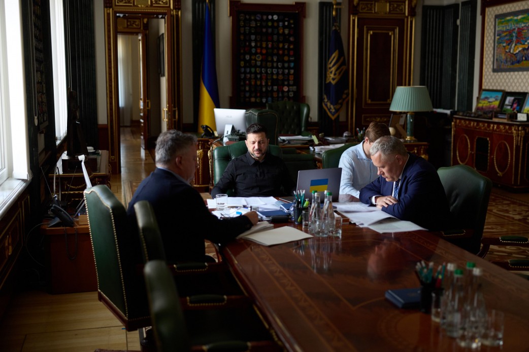 Президент України Володимир Зеленський та учасники заходу