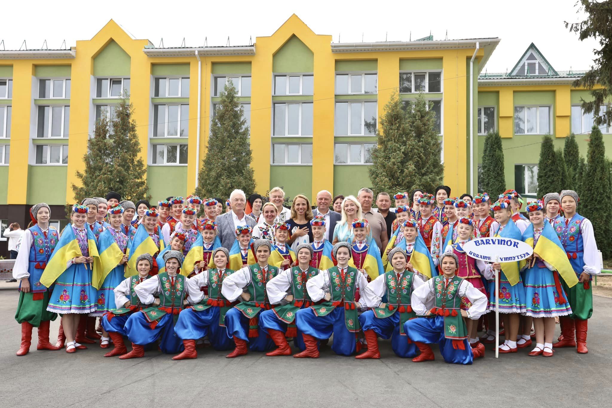 У Стрижавській громаді відбулося урочисте відкриття ліцею після капітального ремонту в рамках «Програми з відновлення України» 