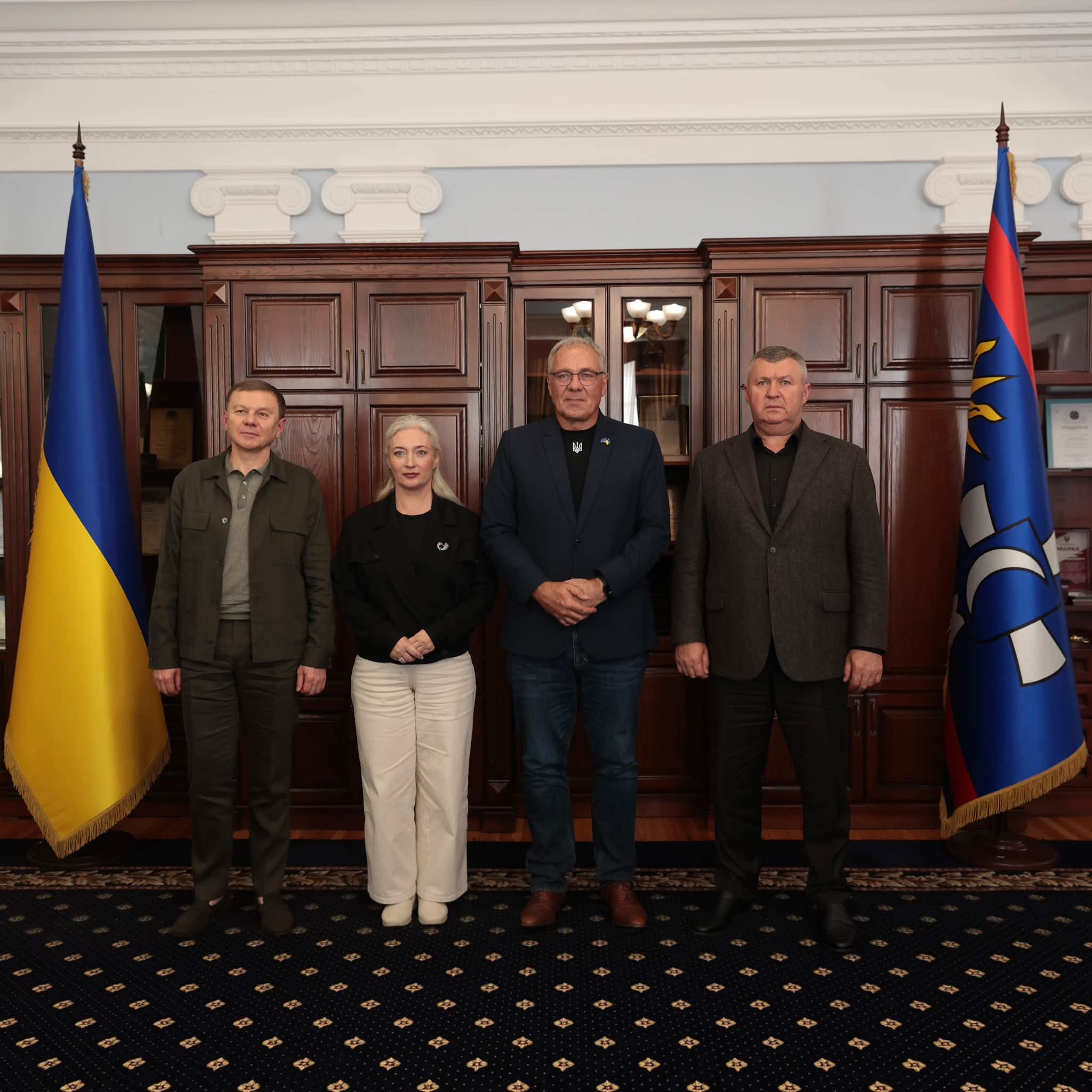 начальниця ОВА Наталя Заболотна та учасники заходу