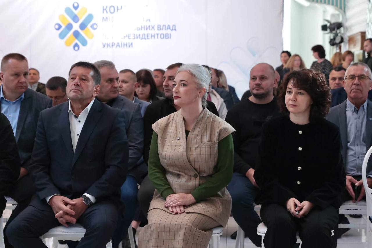 Начальниця обласної військової адміністрації Наталя Заболотна та учасники заходу