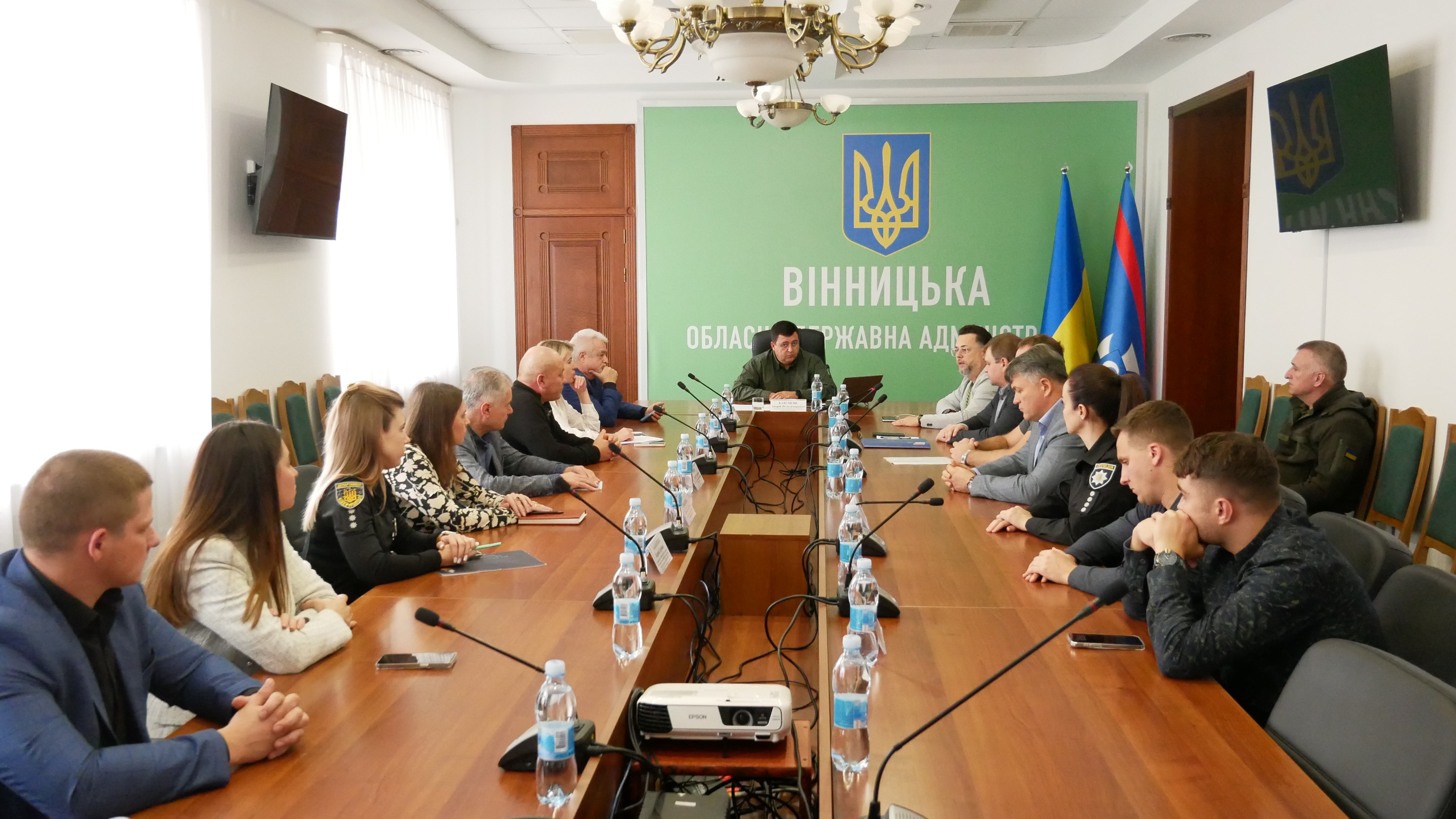 заступник Начальника ОВА Андрій Кавунець та учасники заходу