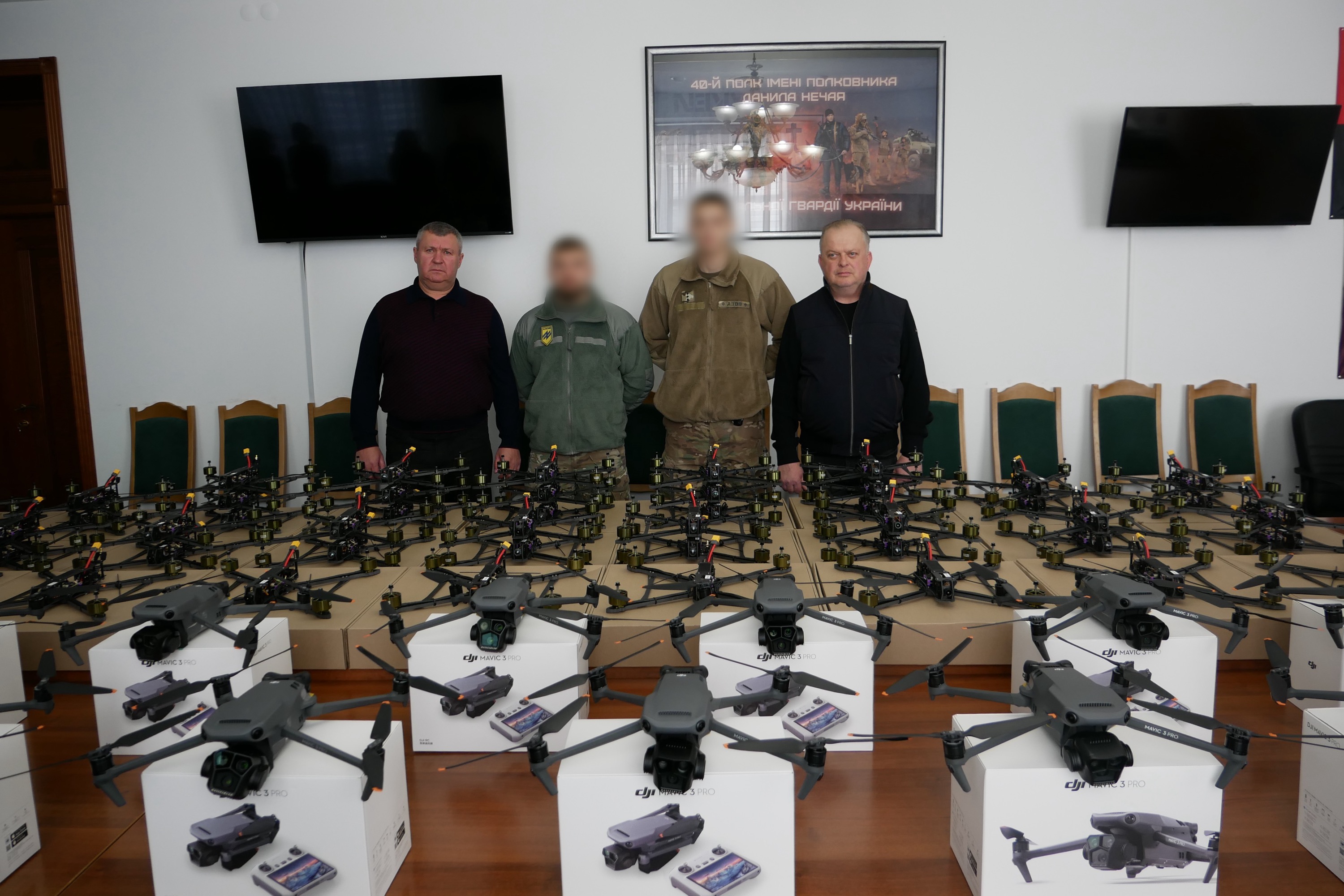 Продовжуємо підтримувати наших захисників Продовжуємо підтримувати наших захисників