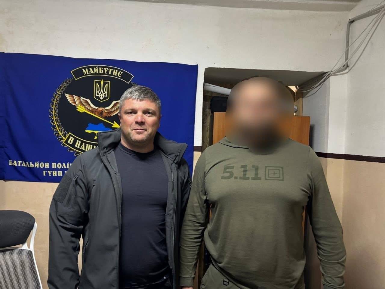 Заступник начальника ОВА Олександр Піщик та військовий