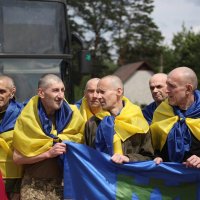 Звільнені з полону захисники