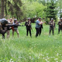 інструктор та учасники вишколу