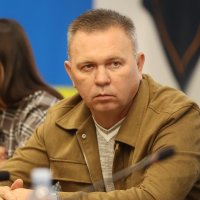 учасник зустрічі