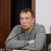 учасник наради