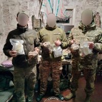  Фото військових з аптечками