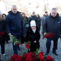 директор Департаменту гуманітарної політики ОВА Володимир Буняк, директорка Департаменту соціальної та молодіжної політики ОВА Світлана Ярмоленко та учасники заходу