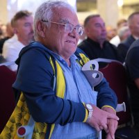 учасник зустрічі