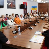 Заступник начальника ОВА Андрій Кавунець та учасники заходу