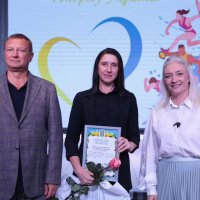 Перша  заступниця начальника ОВА Наталя Заболотна, заступник голови обласної Ради Ігор Івасюк та учасниця заходу