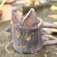 Керамічна чашка, створена дитиною