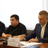 Заступники Начальника ОВА Андрій Кавунець і Сергій Здітовецький та учасники зустрічі