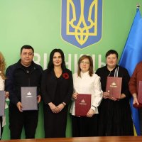 Вручення грамот Верховної Ради України, народною депутаткою України Іриною Борзовою.