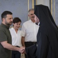  Фото Президента та священнослужителів