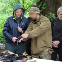 інструктор та учасники вишколу