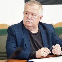 директор Департаменту гуманітарної політики ОВА Володимир Буняк