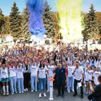 президент Національного олімпійського комітету України Вадим Гутцайт, призерка Літніх Олімпійських ігор 2024 зі стрибків у висоту Ірина Геращенко та учасники заходу