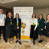 Регіональна координаторка Всеукраїнської програми з ментального здоров’я «Ти як?» у Вінницькій області Олена Бессараба та учасники конференції