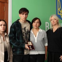 Перша заступниця Начальника ОВА Наталя Заболотна під час вручення посмертних нагород