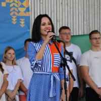 народна депутатка України Ірина Борзова та учасники квесту