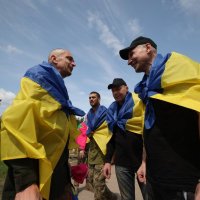 Звільнені з полону захисники