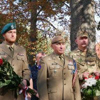 Учасники заходу під час вшанування пам’яті загиблих медиків 