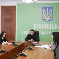 заступник начальника Вінницької обласної військової адміністрації Андрій Кавунець, начальниця управління спорту та рухової активності Департаменту гуманітарної політики ОВА Наталія Токар та представники Департаменту